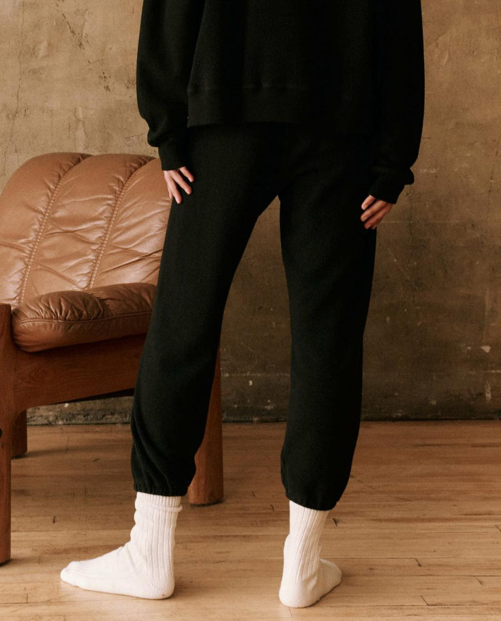 The Great. Pants | The Fleece Stadium Sweatpant. Almost Black - Women