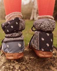 The Great. Shoes | The Down Quilted Puffer Slipper. Patchwork Bandana And Evergreen - Women