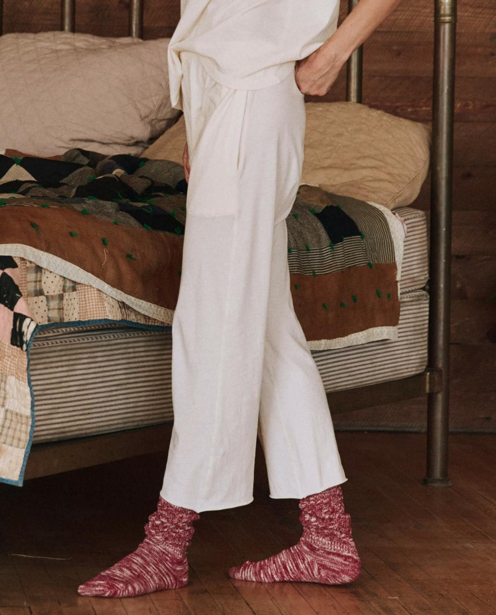 The Great. Sleep Bottoms | The Lounge Crop. Washed White - Women