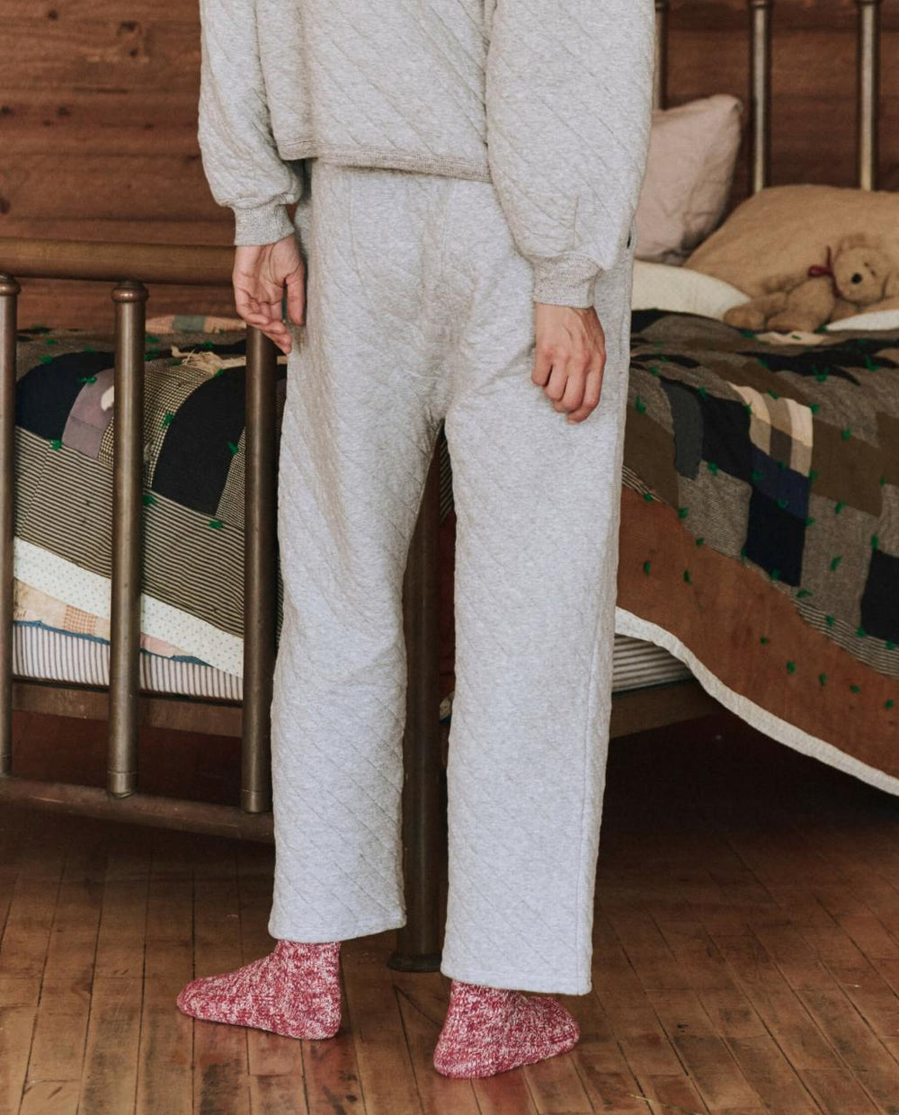 The Great. Sleep Bottoms | The Quilted Pajama Pant. Heather Grey - Women