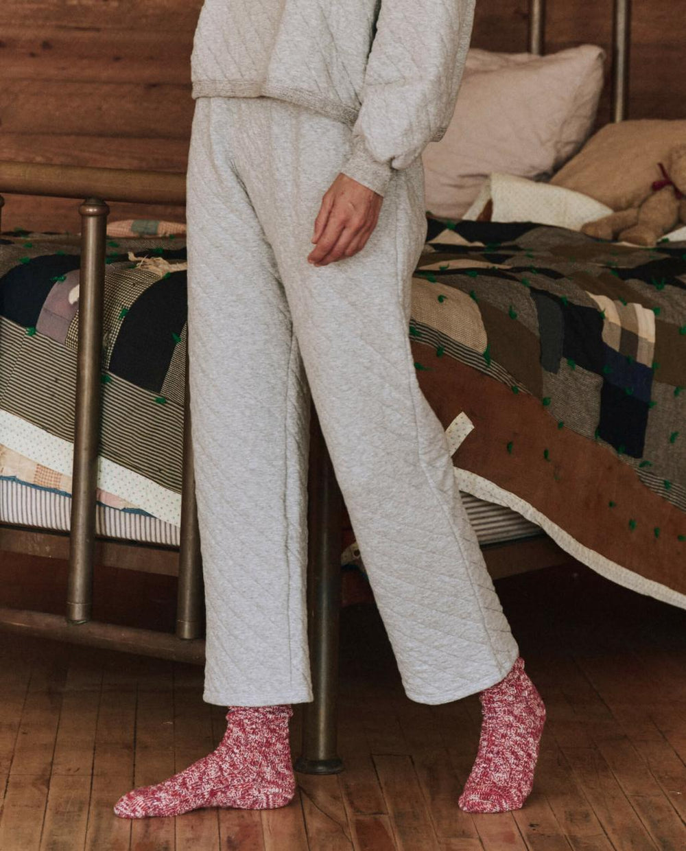 The Great. Sleep Bottoms | The Quilted Pajama Pant. Heather Grey - Women