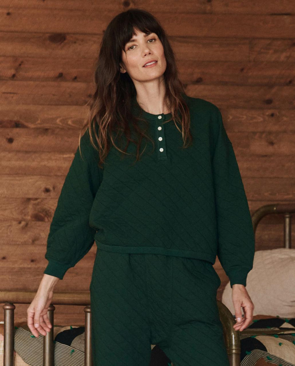 The Great. Sleep Tops | The Quilted Henley Sleep Sweatshirt. Pine - Women