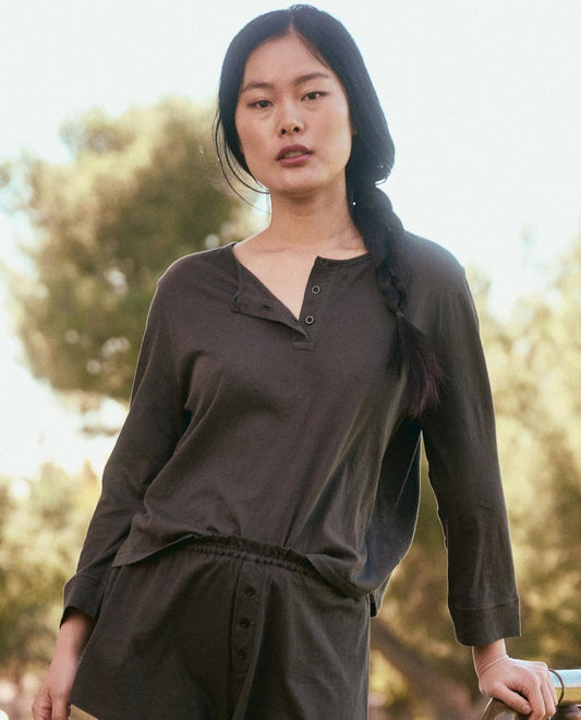 The Great. Sleep Tops | The Sleep Henley. Washed Black - Women