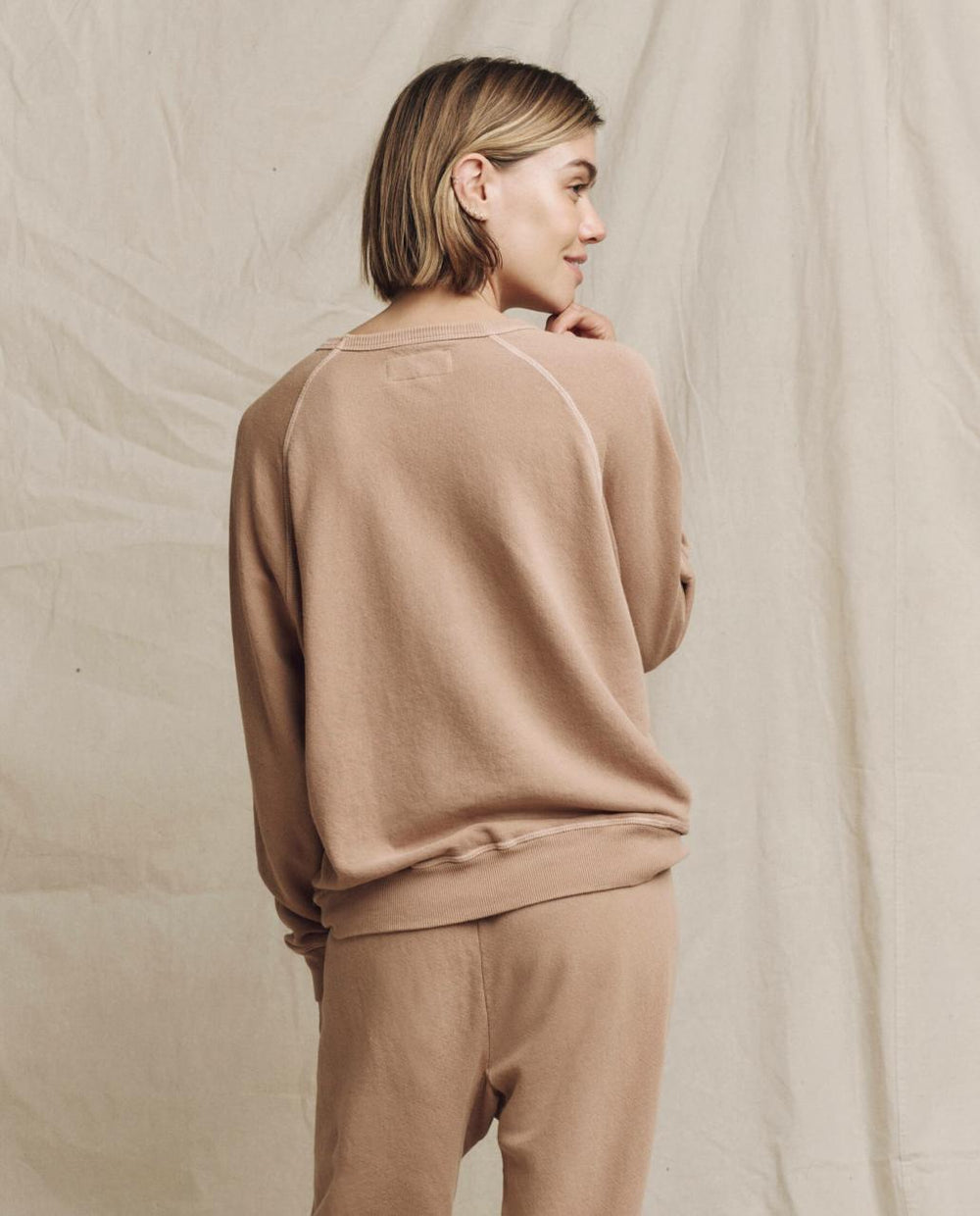 The Great. Sweatshirts | The College Sweatshirt. Solid Biscotti - Women