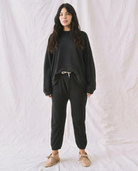 The Great. Sweatshirts | The Slouch Sweatshirt. Solid Almost Black - Women