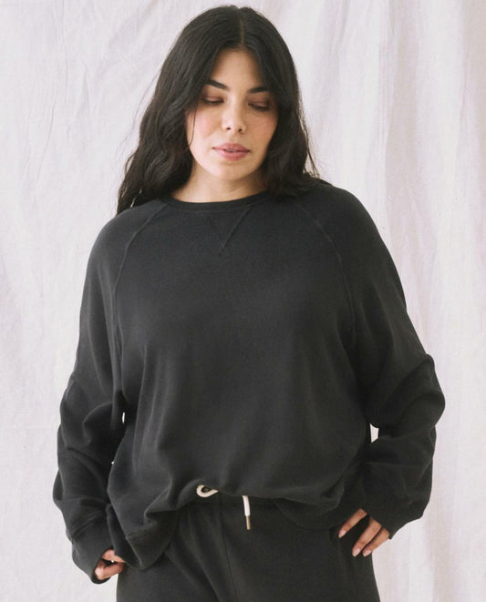 The Great. Sweatshirts | The Slouch Sweatshirt. Solid Almost Black - Women