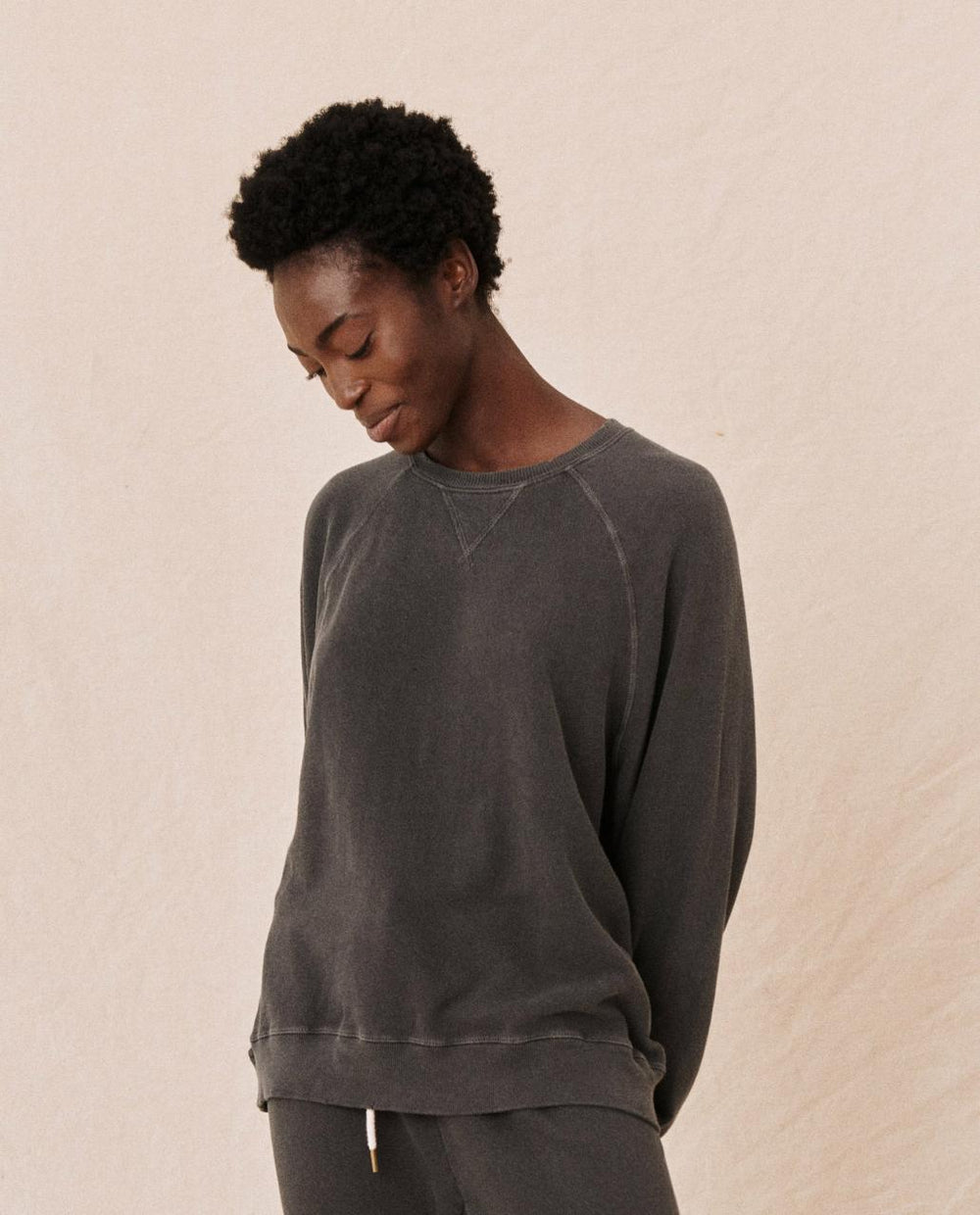 The Great. Sweatshirts | The Slouch Sweatshirt. Washed Black - Women