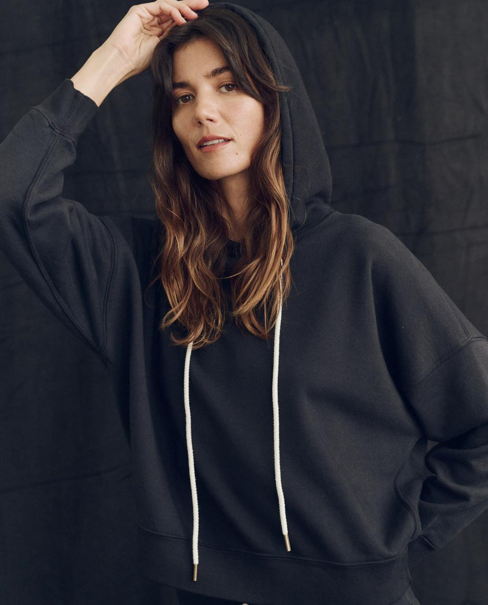 The Great. Sweatshirts | The Teammate Hoodie. Solid Almost Black - Women