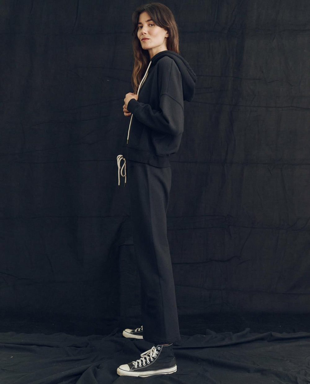 The Great. Sweatshirts | The Teammate Hoodie. Solid Almost Black - Women