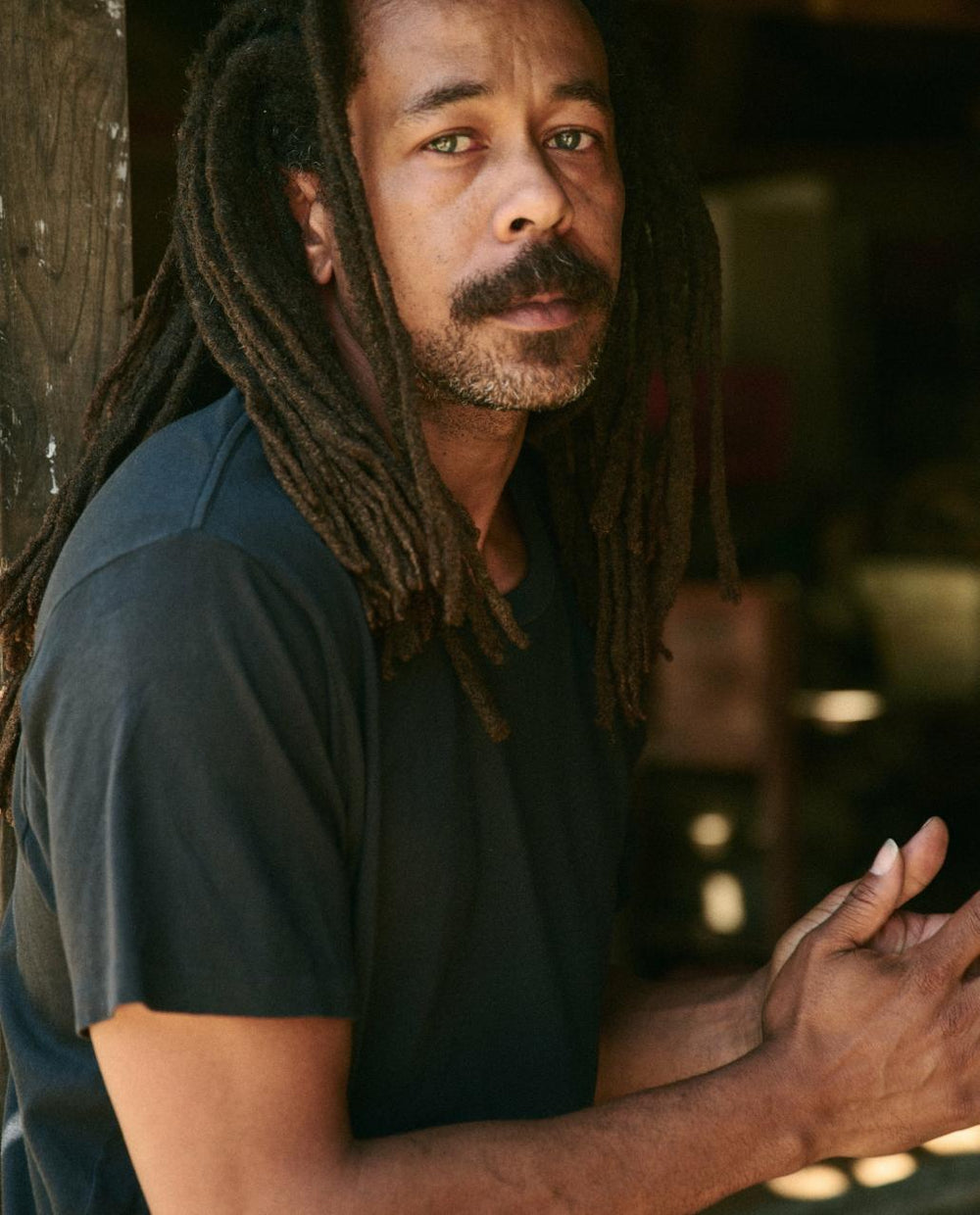 The Great. Tees & Sweats | The Men's Boxy Crew. Almost Black - Men