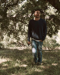 The Great. Tees & Sweats | The Men's College Sweatshirt. Washed Navy - Men