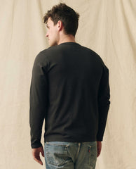 The Great. Tees & Sweats | The Men's Pure Knits Long Sleeve Slim Crew. Solid Almost Black - Men