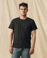 The Great. Tees & Sweats | The Men's Pure Knits Slim Tee. Solid Almost Black - Men