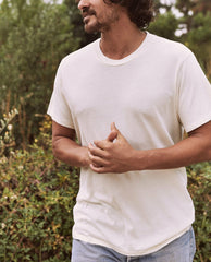 The Great. Tees & Sweats | The Men's Slim Tee. Washed White - Men