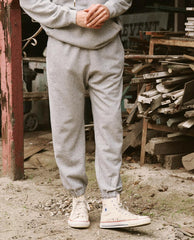The Great. Tees & Sweats | The Men's Stadium Sweatpant. Varsity Grey - Men
