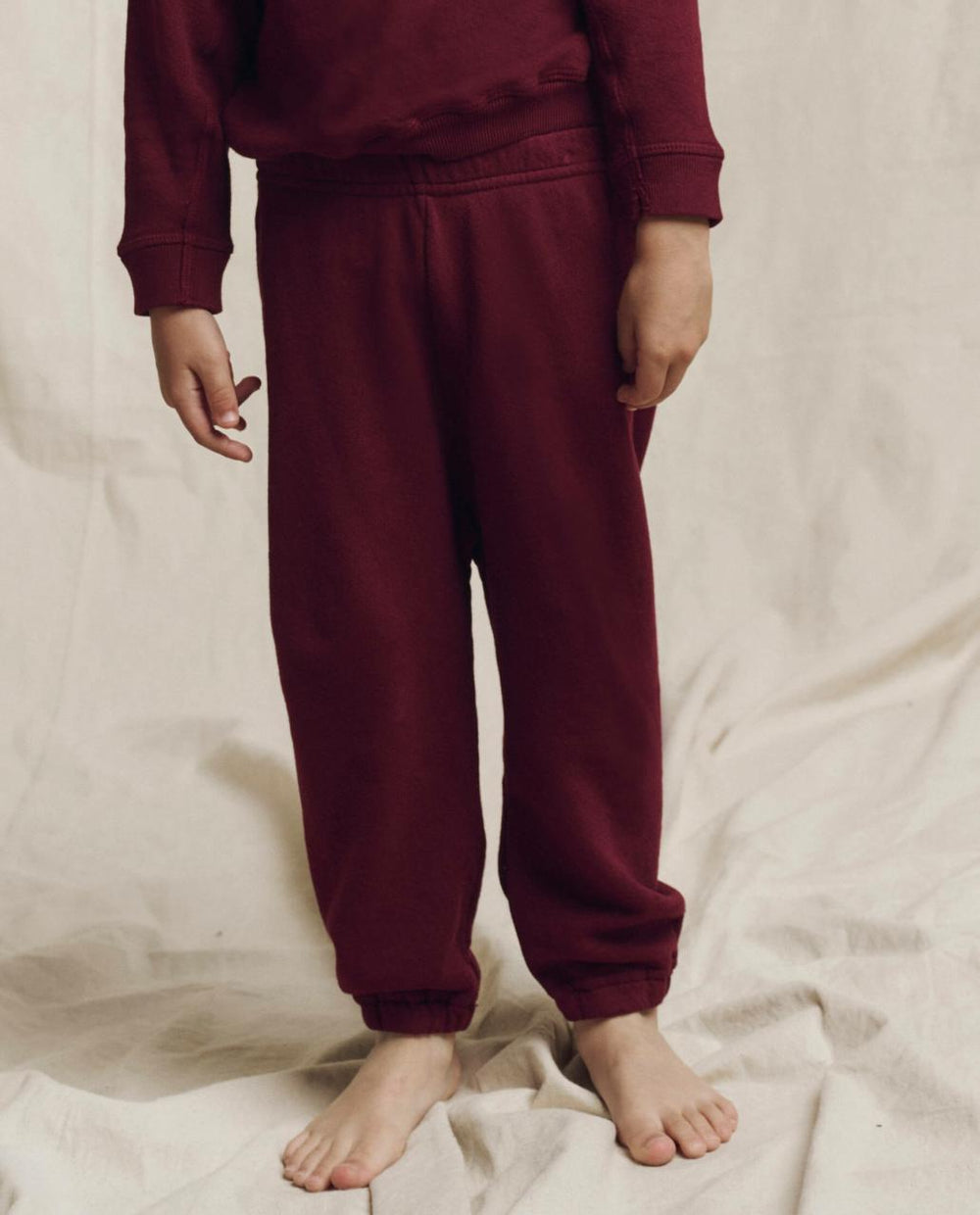 The Great. Tees & Sweats | The Little Stadium Sweatpant. Solid Plum - Kids