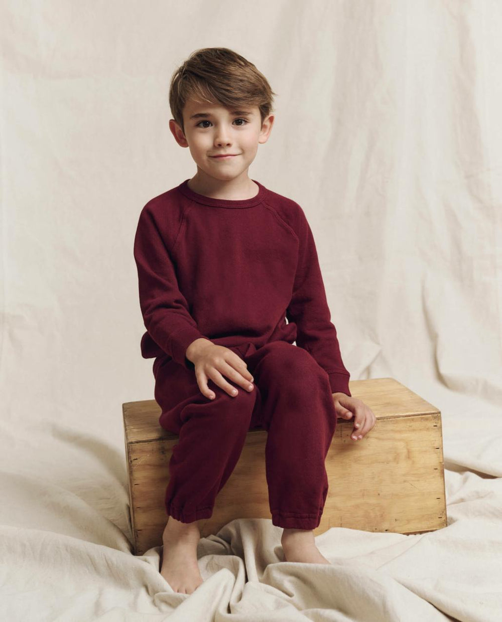 The Great. Tees & Sweats | The Little Stadium Sweatpant. Solid Plum - Kids