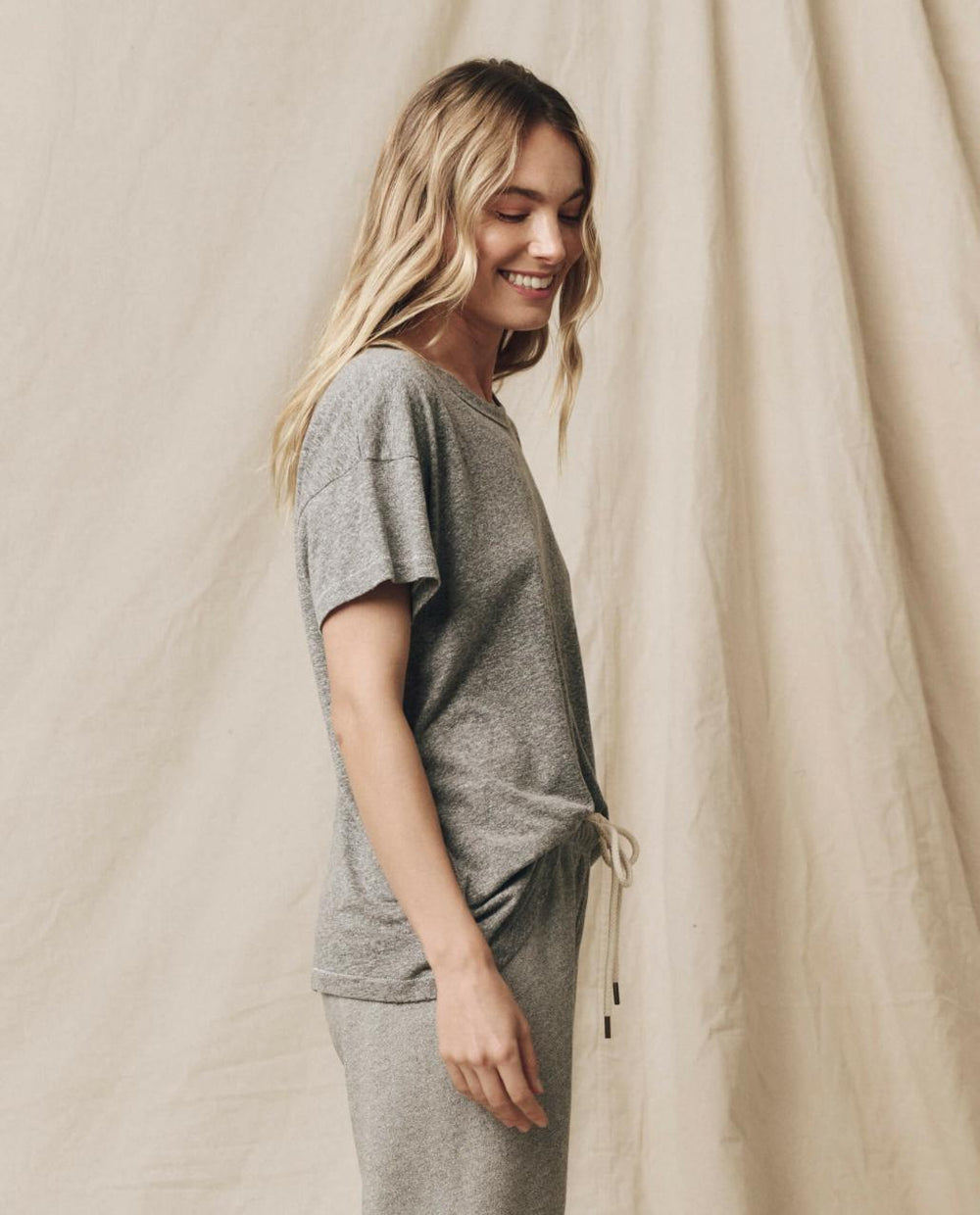 The Great. Tees | The Boxy Crew. Heather Grey - Women