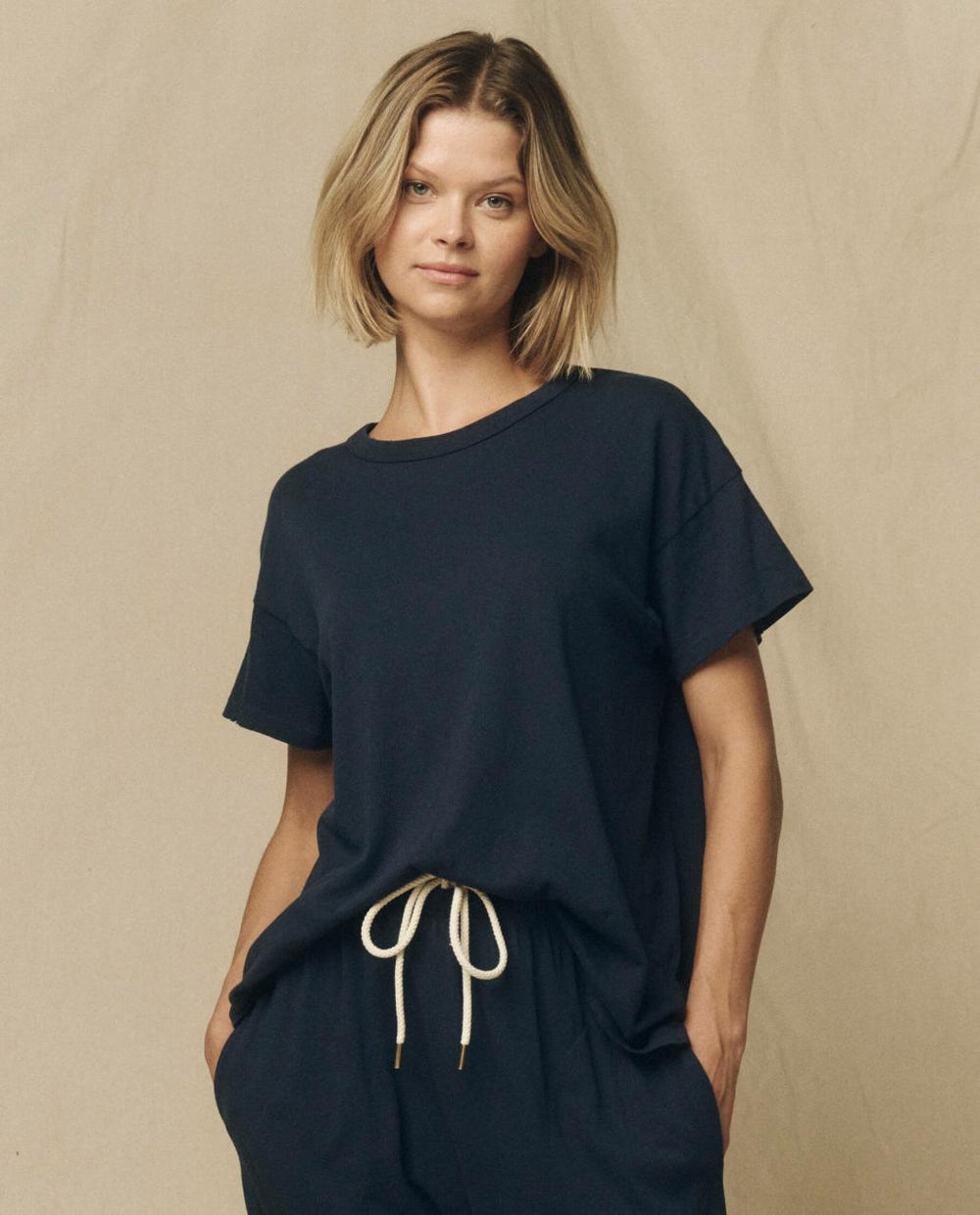 The Great. Tees | The Boxy Crew. Solid True Navy - Women