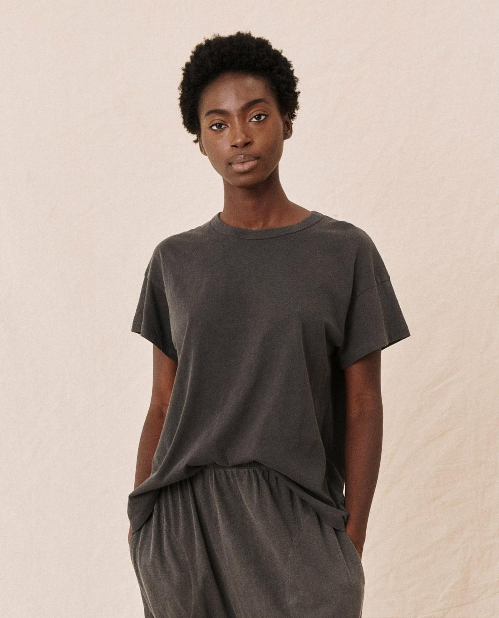 The Great. Tees | The Boxy Crew. Washed Black - Women