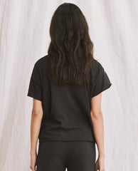 The Great. Tees | The Crop Tee. Solid Almost Black - Women