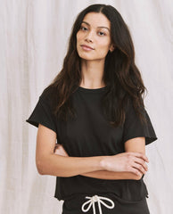 The Great. Tees | The Crop Tee. Solid Almost Black - Women
