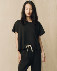 The Great. Tees | The Pocket Tee. Solid Almost Black - Women