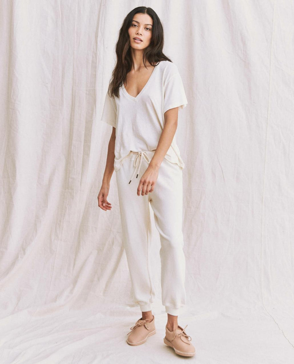 The Great. Tees | The V Washed White - Women