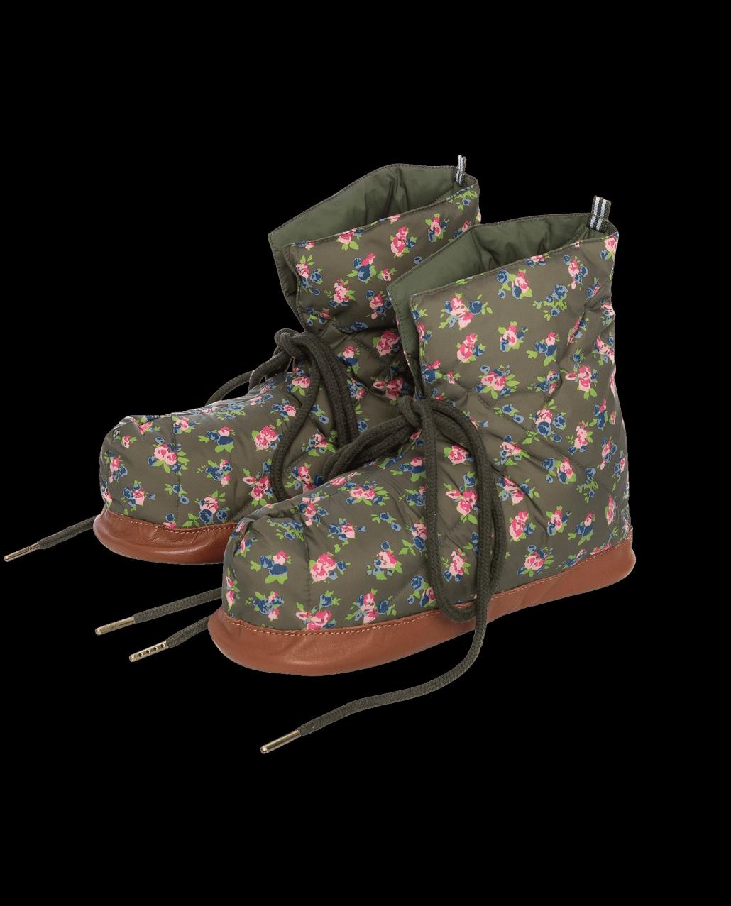 The Great. Accessories | The Down Quilted Puffer Slipper. Cypress Basin Floral - Women