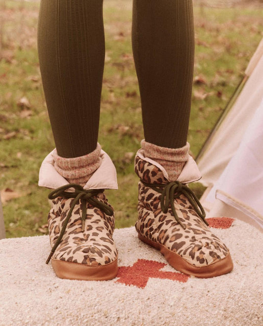 The Great. Accessories | The Down Quilted Puffer Slipper. Snow Leopard - Women