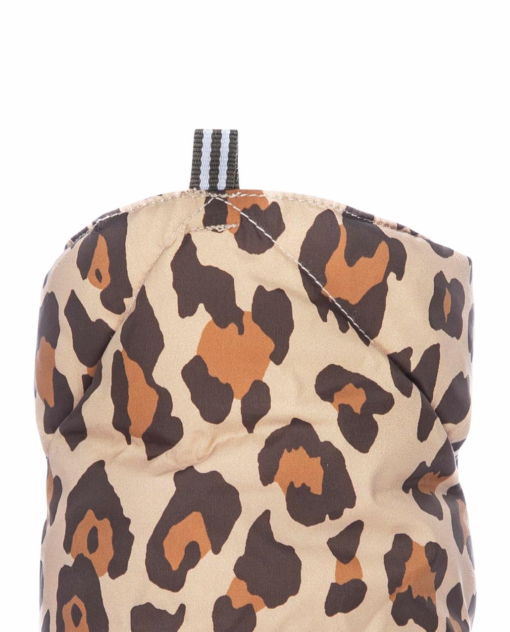 The Great. Accessories | The Down Quilted Puffer Slipper. Snow Leopard - Women