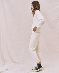 The Great. Long Sleeve Tees | The Long Sleeve Recycled Slim Crew. Natural - Women