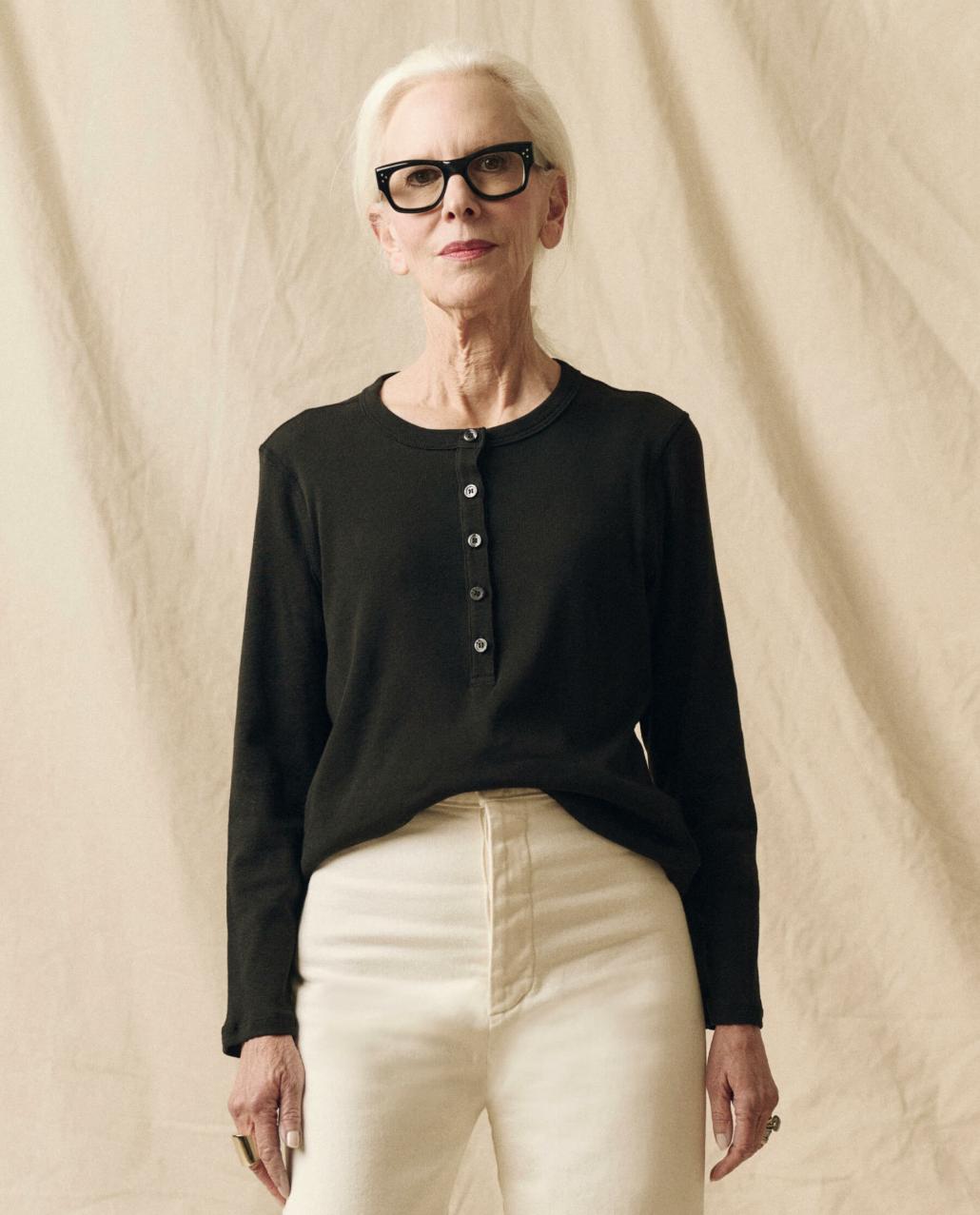 The Great. Long Sleeve Tees | The Recycled Rib Slim Henley. Night - Women