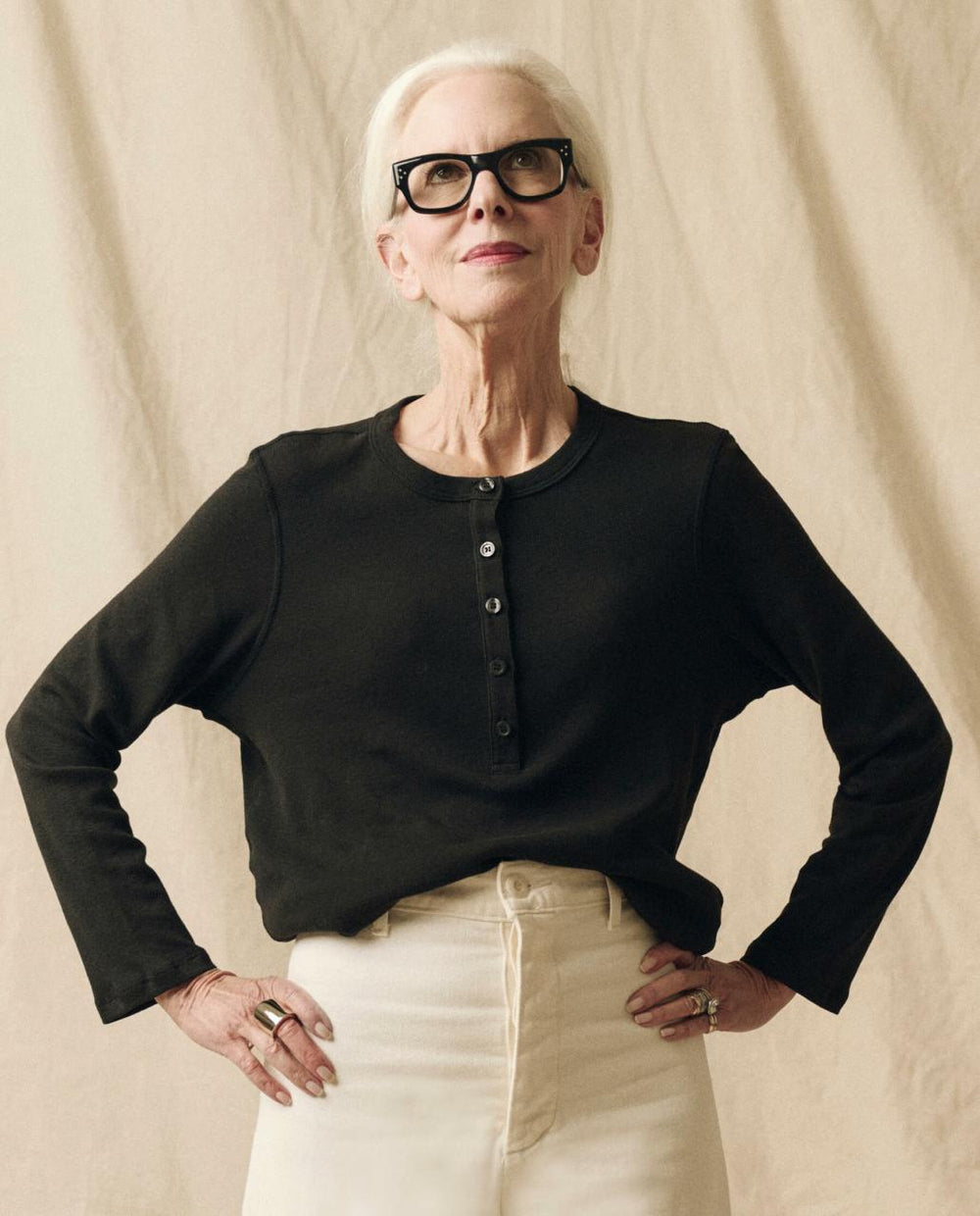 The Great. Long Sleeve Tees | The Recycled Rib Slim Henley. Night - Women