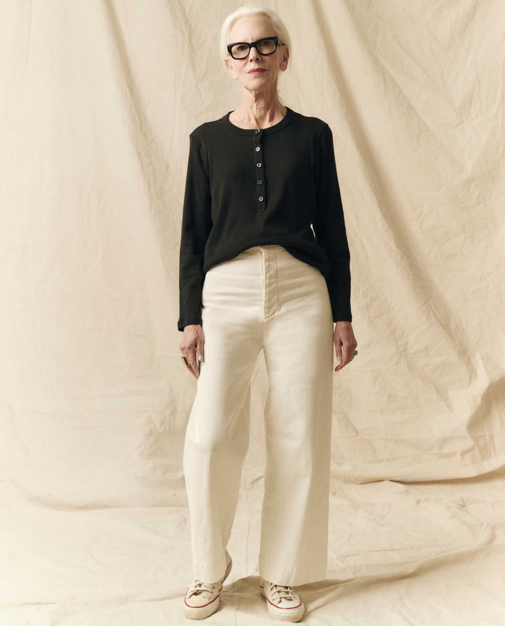 The Great. Long Sleeve Tees | The Recycled Rib Slim Henley. Night - Women