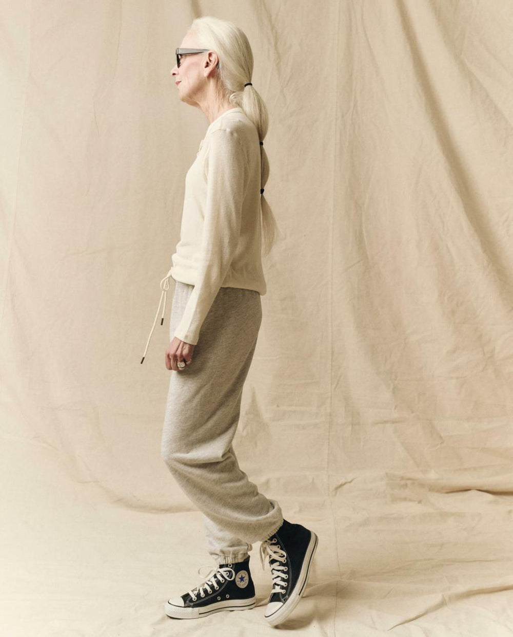 The Great. Long Sleeve Tees | The Recycled Rib Slim Henley. Snow - Women