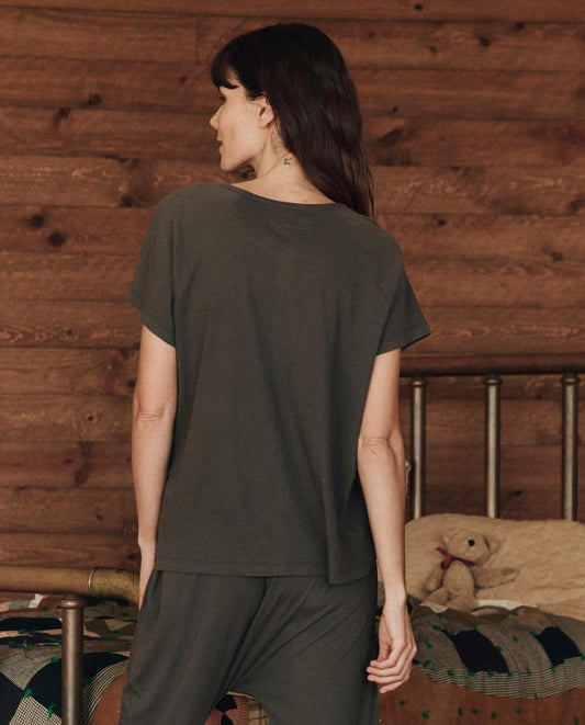 The Great. Sleep Tops | The Raglan Sleep Henley. Washed Black - Women