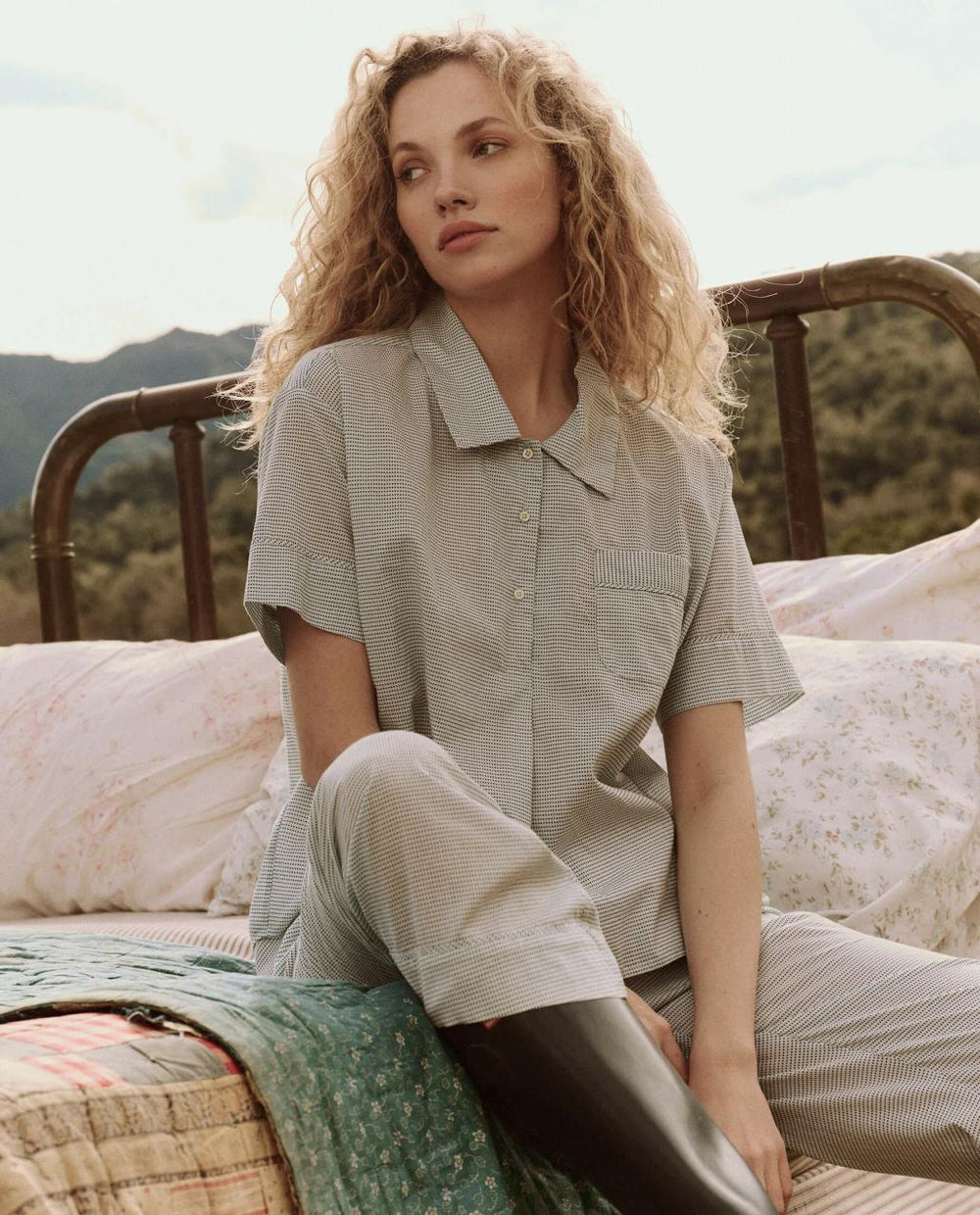 The Great. Sleep Tops | The Short Sleeve Pajama Shirt. Blue Star Print - Women