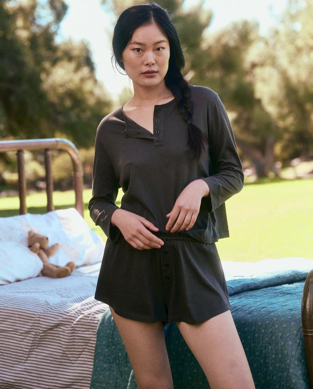 The Great. Sleep Tops | The Sleep Henley. Washed Black - Women