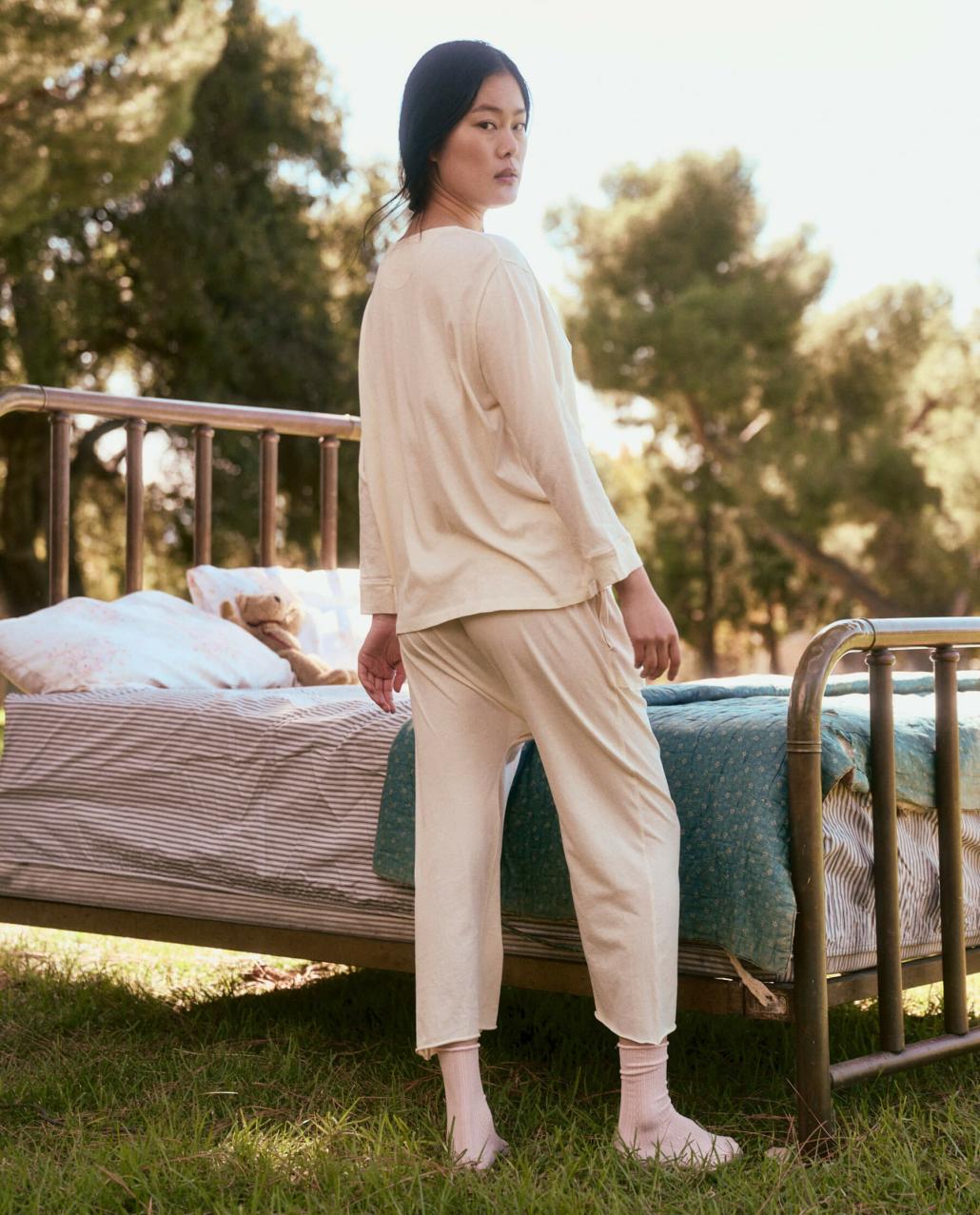 The Great. Sleep Tops | The Sleep Henley. Washed White - Women