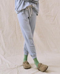The Great. Sweatpants | The Cropped Sweatpant. Solid Whisper Blue - Women