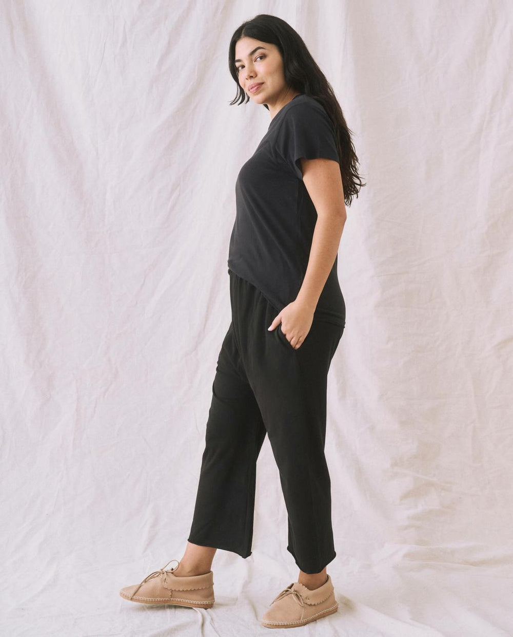 The Great. Sweatpants | The Jersey Crop. Almost Black - Women