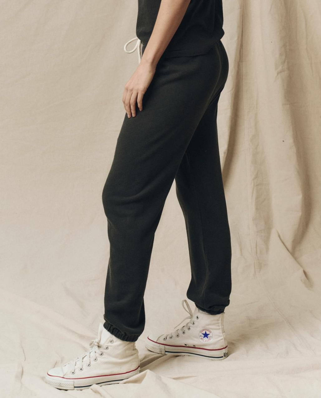 The Great. Sweatpants | The Stadium Sweatpant. Solid Washed Black - Women