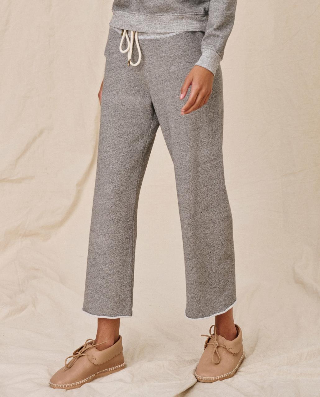 The Great. Sweatpants | The Wide Leg Cropped Sweatpant. Varsity Grey - Women