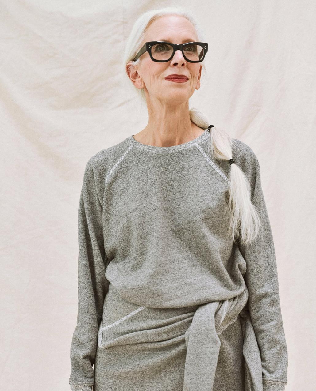 The Great. Sweatshirts | The Shrunken Sweatshirt. Varsity Grey - Women