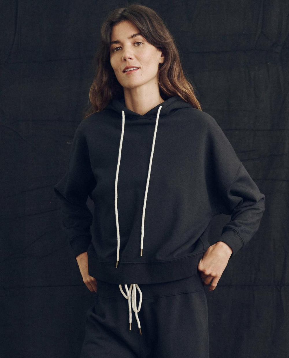 The Great. Sweatshirts | The Teammate Hoodie. Solid Almost Black - Women