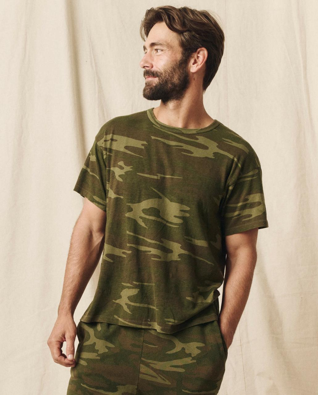 The Great. Tees &amp; Sweats | The Men&#039;s Boxy Crew. Deep Woods Camo - Men