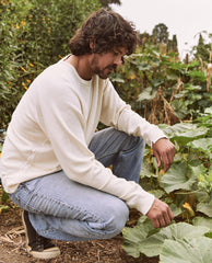 The Great. Tees &amp; Sweats | The Men&#039;s College Sweatshirt. Washed White - Men
