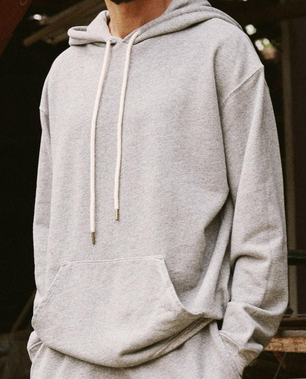 The Great. Tees &amp; Sweats | The Men&#039;s Gym Drawstring Hoodie. Varsity Grey - Men