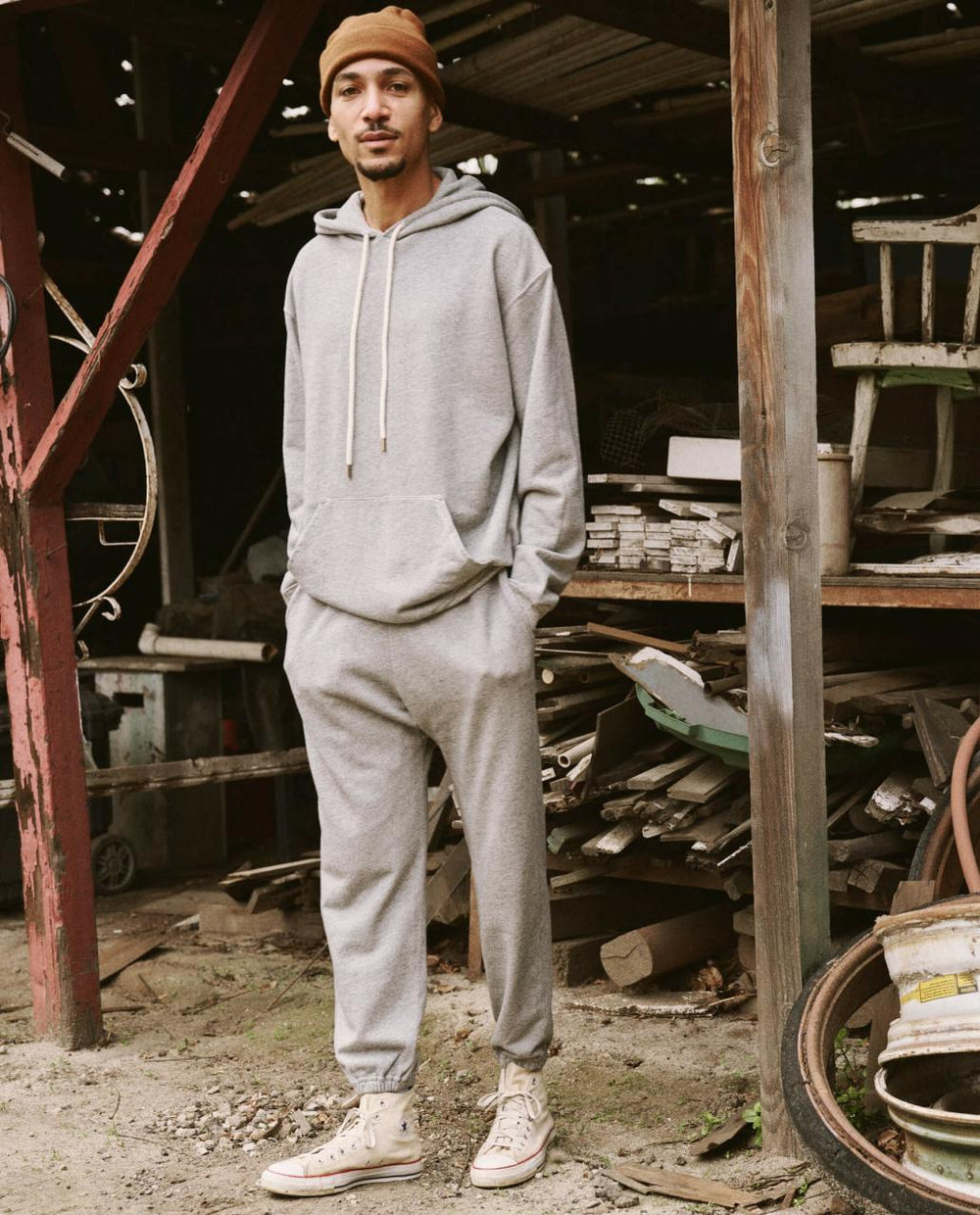The Great. Tees &amp; Sweats | The Men&#039;s Gym Drawstring Hoodie. Varsity Grey - Men